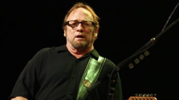 17 Best Stephen Stills Quotes and Sayings