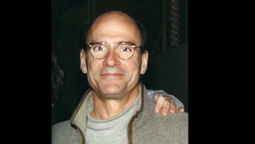 41 Best James Taylor Quotes and Lyrics