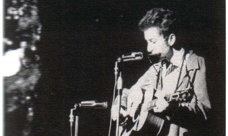 https://www.needsomefun.net/wp-content/uploads/2023/01/5-Bob-Dylan-Photographs-St.-Lawrence-University-in-New-York.jpg