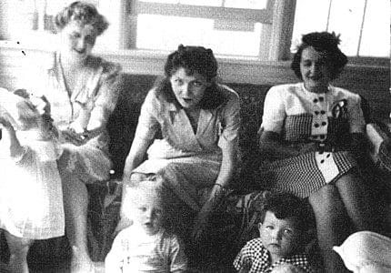 Bob Dylan Born in Duluth, Minnesota, on May 24, 1941