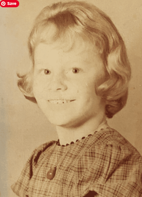 Reba McEntire Childhood