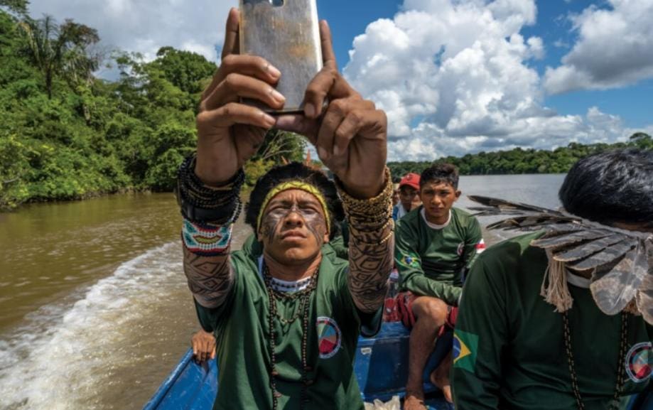 An Unusual Tribe Using Cell Phones and Social Media: Kanamaris