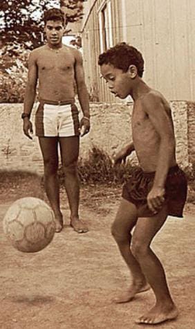 Ronaldinho Childhood team