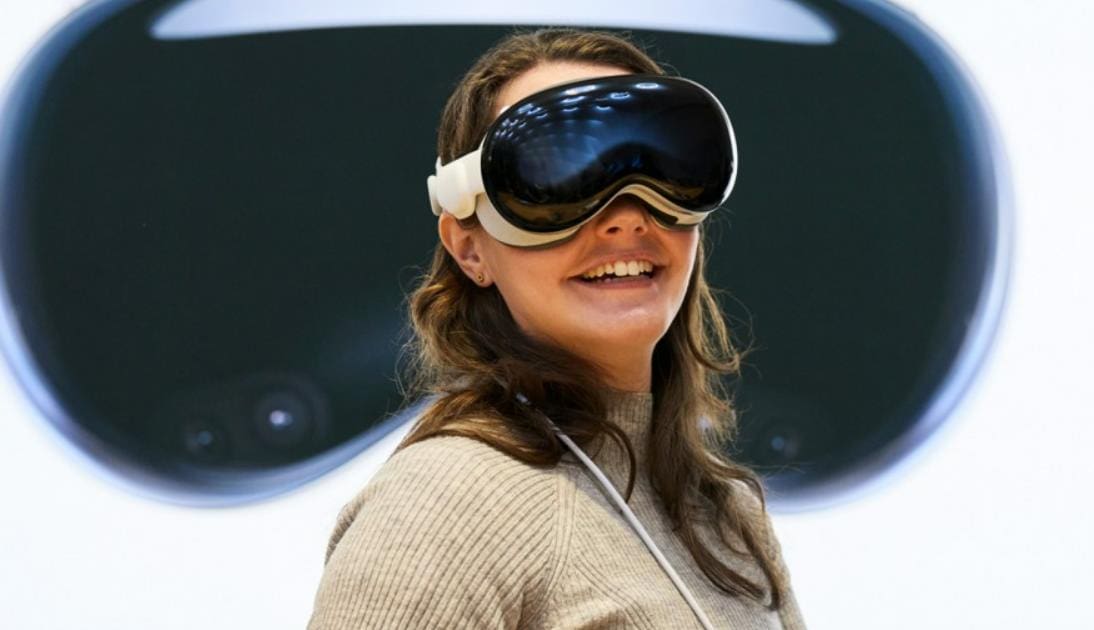 Almost Crashed Pathetic Apple Vision Pro Chart!