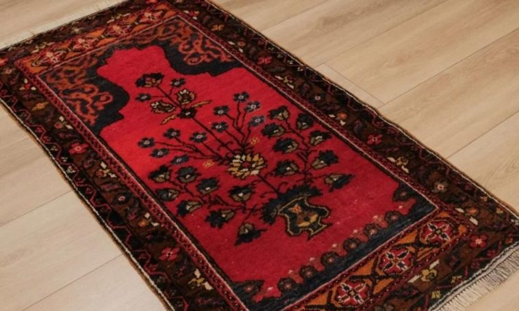 The Compelling Story of Turkish Red 3