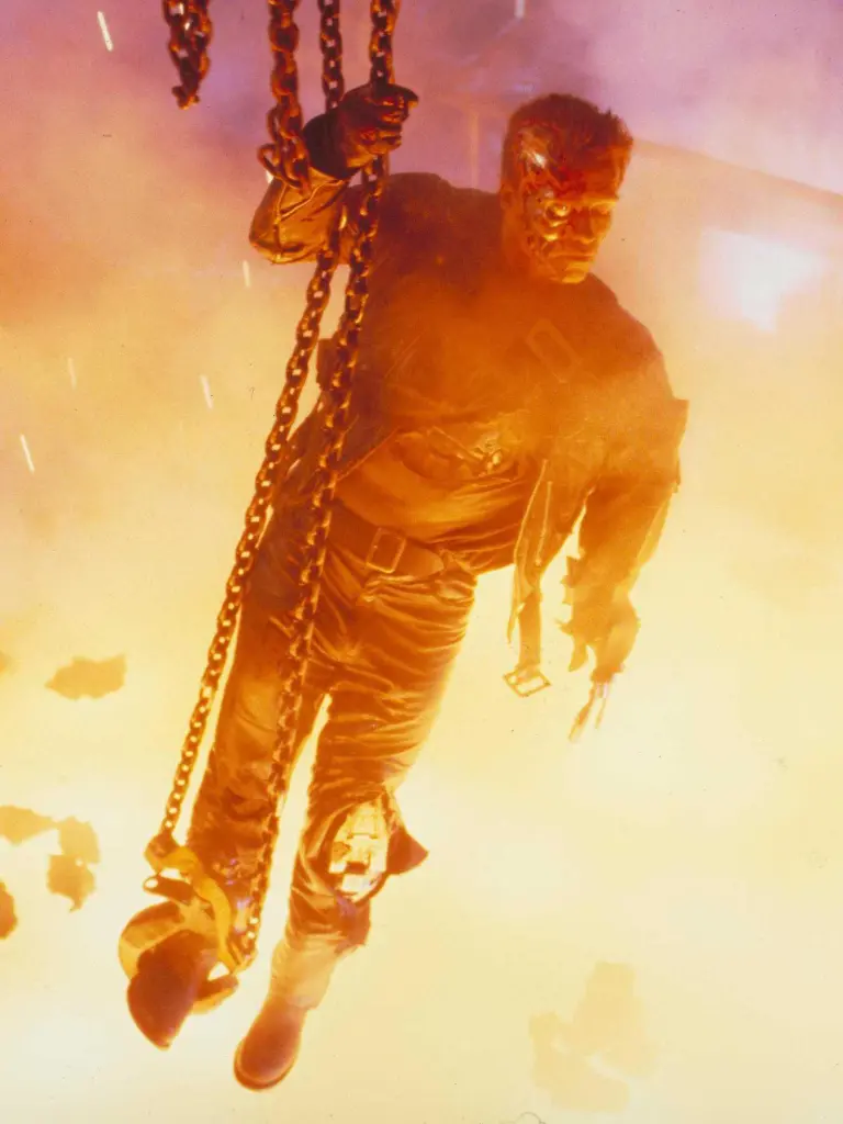 Arnold Schwarzenegger terminator 1 fire scene