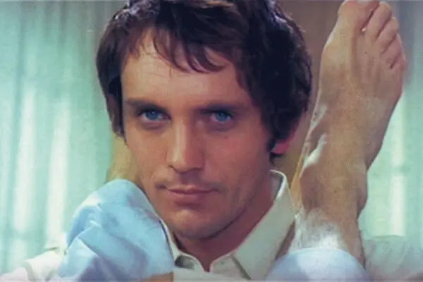 50 Fascinating Terence Stamp Facts: Life, Career, Movies, and Legacy 1 Terence Stamp Facts