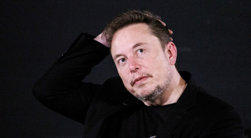 Elon Musk Fires Back at Billie Eilish