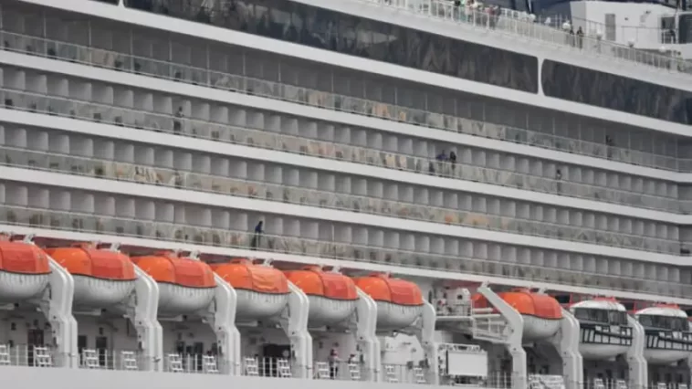 Cruise Toilet System