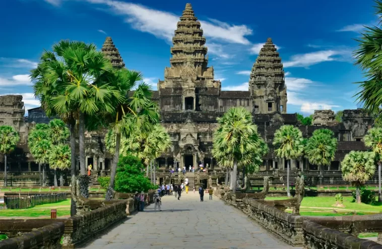 Angkor Wat Travel Guide: Everything You Need to Know Before Visiting 1 Angkor Wat